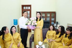 Công đoàn bộ phận Thư viện tỉnh chào mừng kỷ niệm 114 năm Ngày Quốc tế Phụ nữ (8/3/1910-8/3/2024) và hưởng ứng Tuần lễ Áo dài năm 2024.