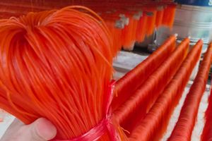 Bún gấc Lệ Tri